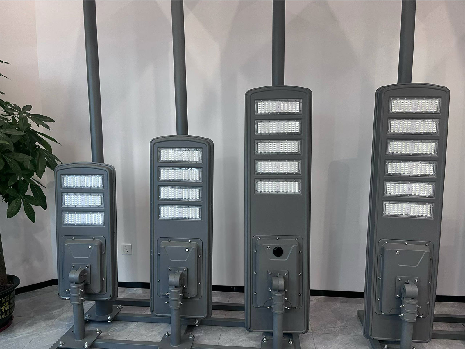 LF-YT04 solar street light — the range shown together on poles